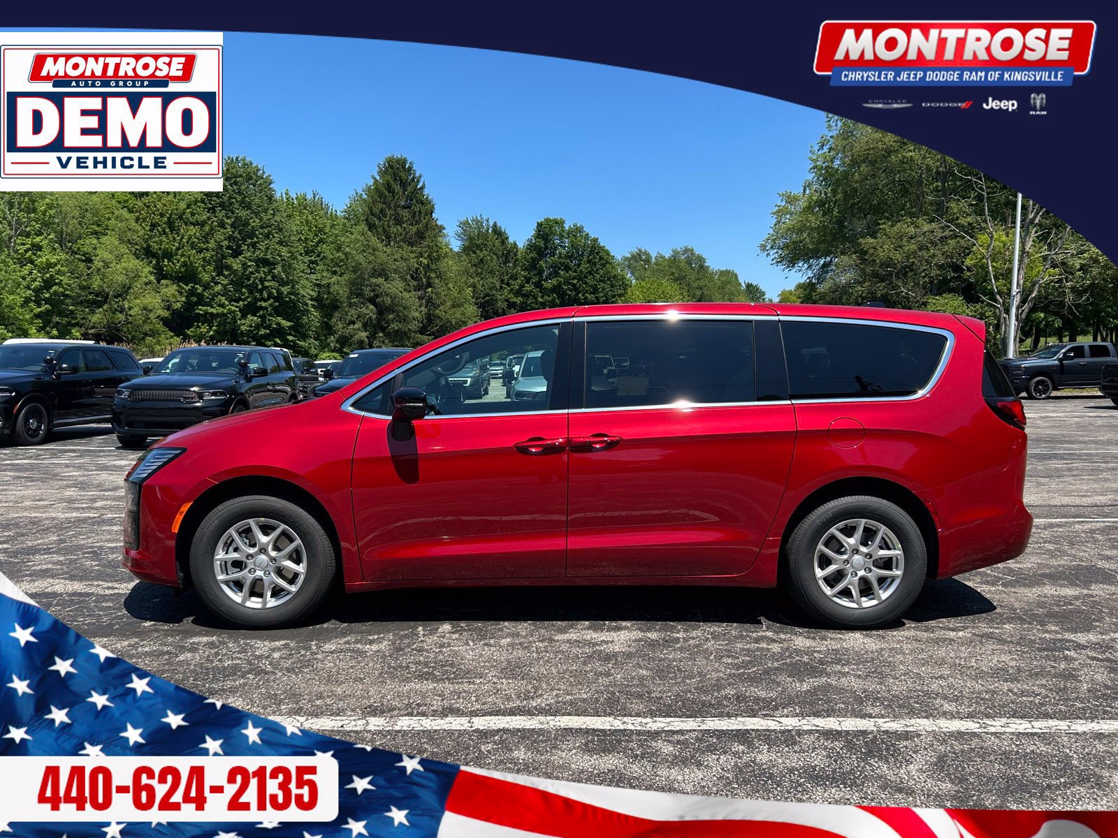 New 2027 Chrysler Pacifica Select w/ Family Tech Group FWD image 2