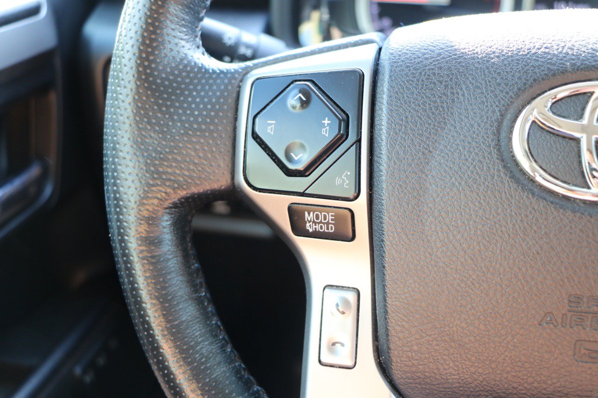 Used 2023 Toyota 4Runner Limited AWD/4WD image 20