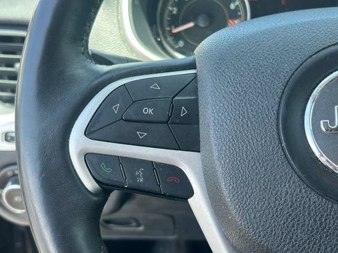 Used 2014 Jeep Cherokee Trailhawk w/ Leather Interior Group AWD/4WD image 20