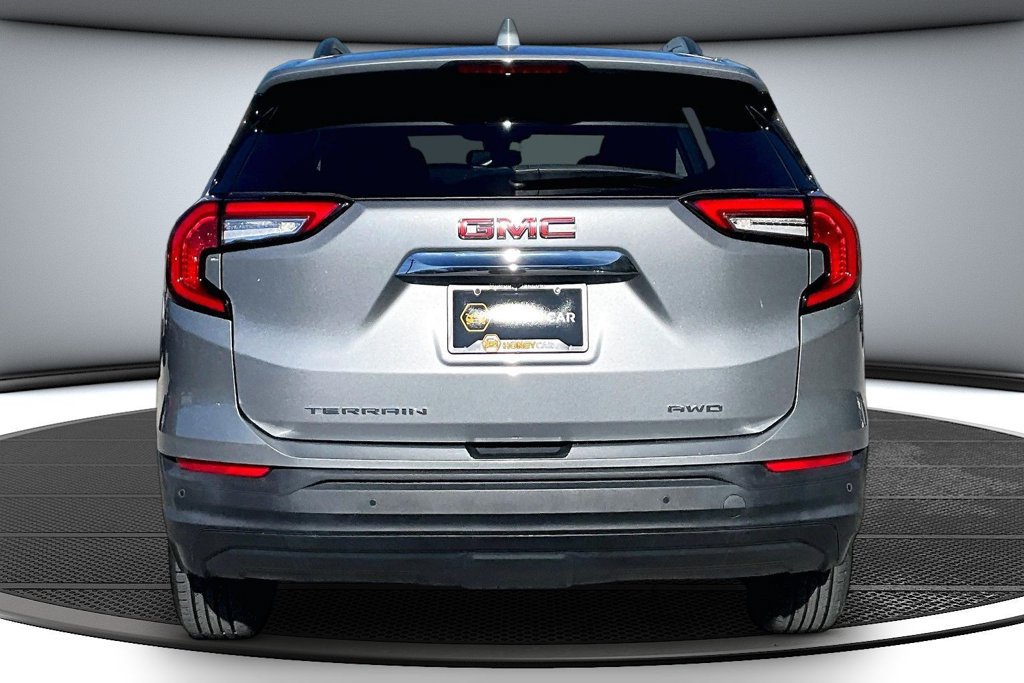 Used 2023 GMC Terrain SLE w/ Driver Convenience Package AWD/4WD image 5