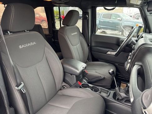 Used 2017 Jeep Wrangler Unlimited Sahara w/ Max Tow Package image 26