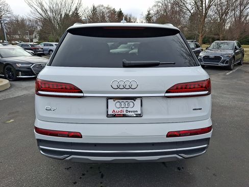 Used 2023 Audi Q7 Premium Plus w/ Premium Plus Package image 5