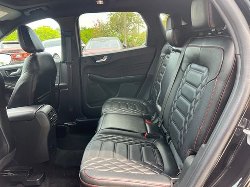 Used 2024 Ford Escape ST-Line Elite w/ Premium Technology Package AWD/4WD image 11