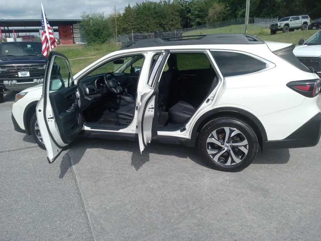 Used 2022 Subaru Outback Limited w/ Popular Package #2 AWD/4WD image 25