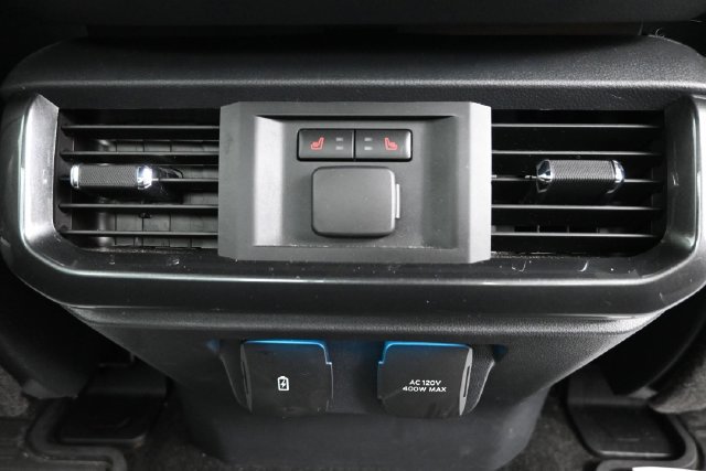 Used 2022 Ford F150 Lariat w/ Equipment Group 502A High AWD/4WD image 7