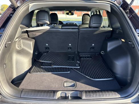 Used 2021 Jeep Cherokee Trailhawk w/ Technology Group image 21