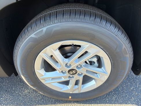 New 2026 Hyundai Tucson SE image 19
