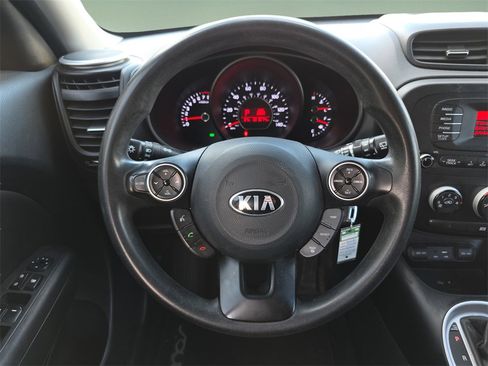 Used 2016 Kia Soul image 22