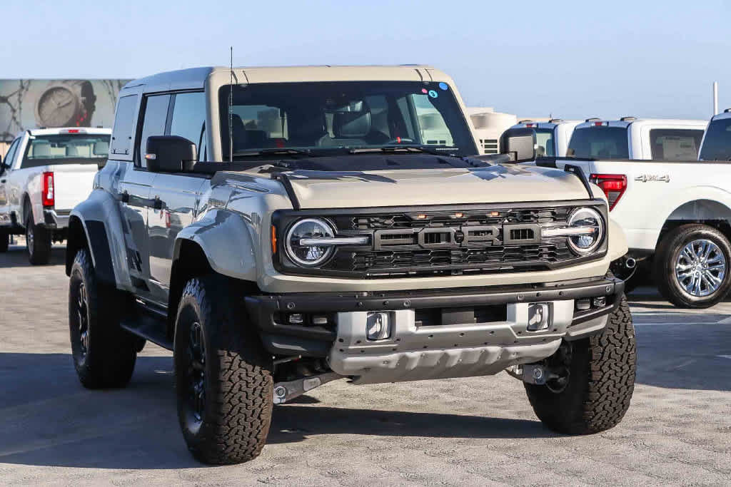 New 2026 Ford Bronco Raptor w/ Interior Carbon Fiber Pack AWD/4WD image 3