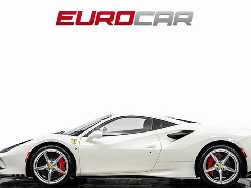 Used 2021 Ferrari F8 Tributo image 2