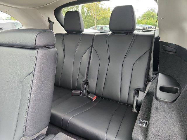 Used 2022 Acura MDX FWD image 11