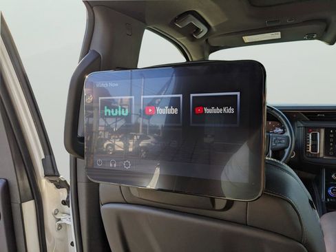 Used 2024 GMC Yukon Denali Ultimate image 18