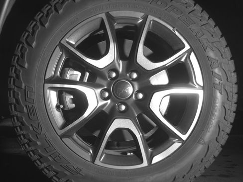 Used 2025 Jeep Compass Trailhawk image 12