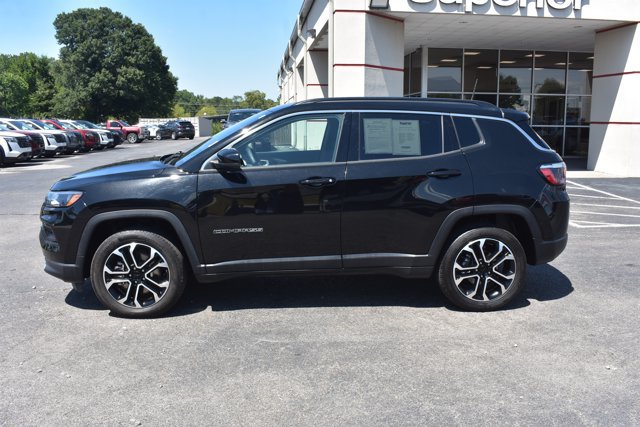 Used 2024 Jeep Compass Limited AWD/4WD image 10