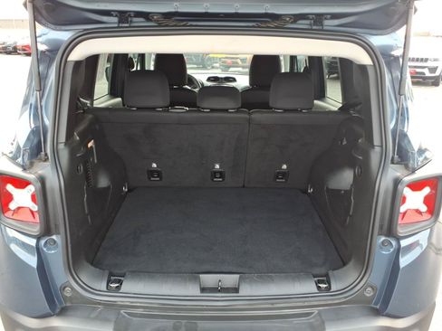 Used 2023 Jeep Renegade Trailhawk AWD/4WD image 20