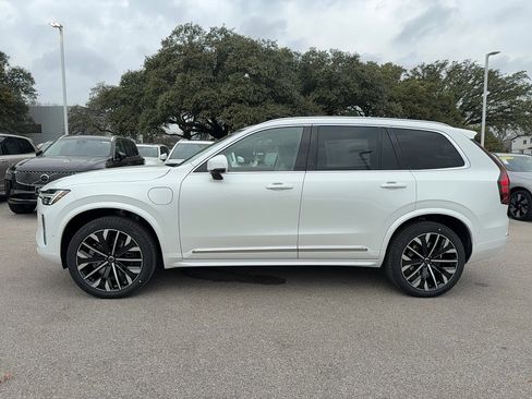 New 2026 Volvo XC90 T8 Ultra w/ Protection Package Premier image 3