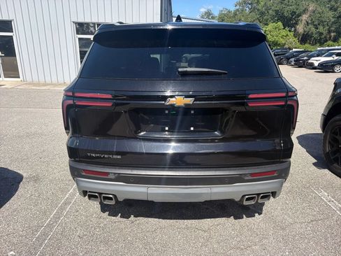 Used 2024 Chevrolet Traverse LT FWD image 8