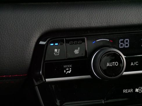 Certified 2026 Honda Pilot Black Edition image 36