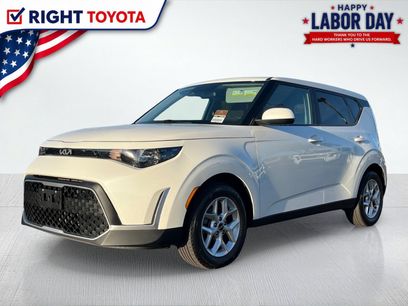 Used 2025 Kia Soul LX w/ LX Technology Package