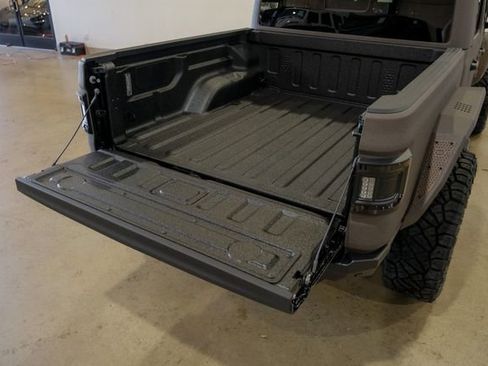 Used 2025 Jeep Gladiator Sport image 97