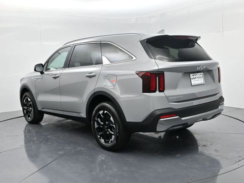 Certified 2026 Kia Sorento S AWD/4WD image 6