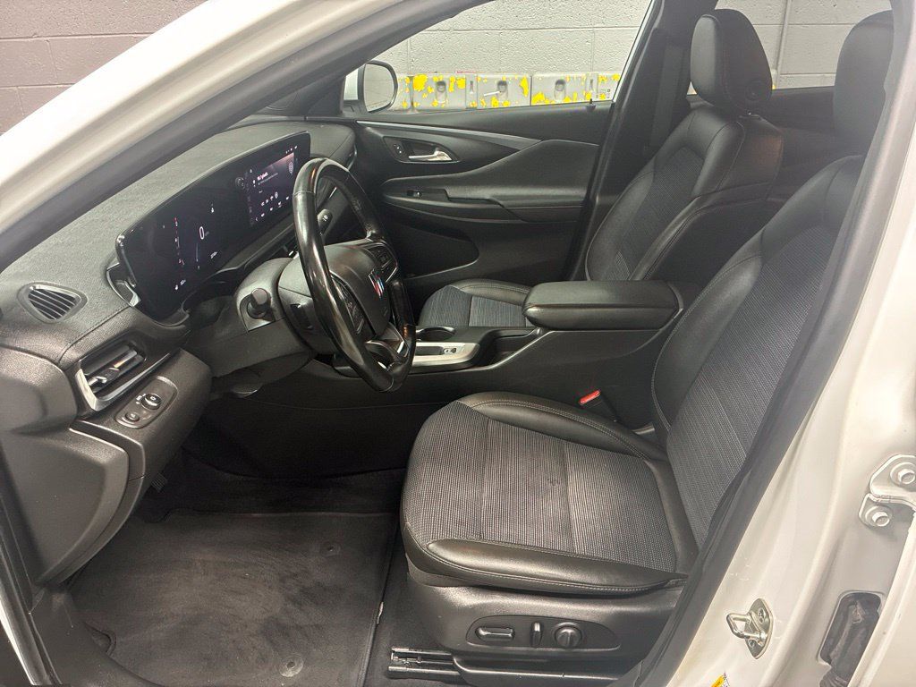 Used 2024 Buick Envista Preferred w/ Convenience I Package FWD image 21
