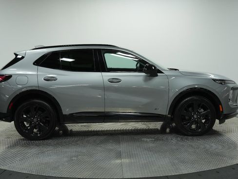 New 2025 Buick Envision Sport Touring image 9