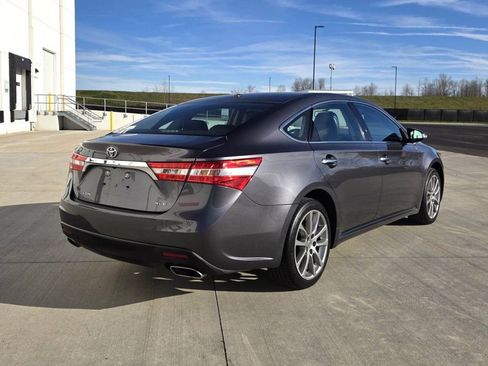 Used 2015 Toyota Avalon XLE Touring image 5
