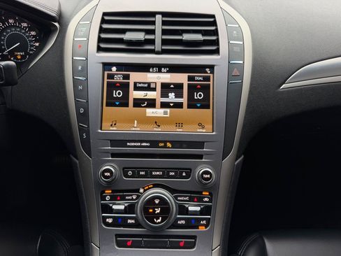 Used 2017 Lincoln MKZ Premiere FWD image 47