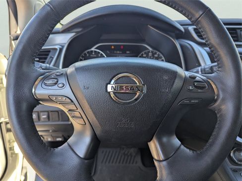 Used 2019 Nissan Murano SL image 27