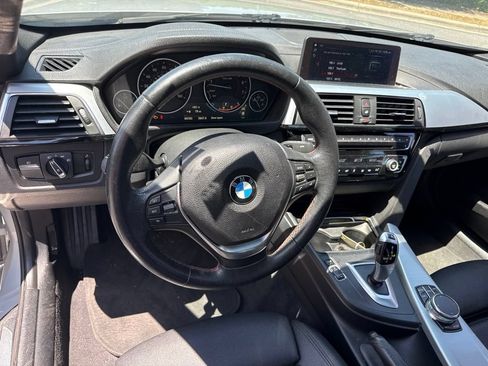 Used 2018 BMW 330i xDrive Sedan AWD/4WD image 9