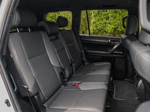 Used 2022 Lexus GX 460 w/ Black Line Special Edition AWD/4WD image 44