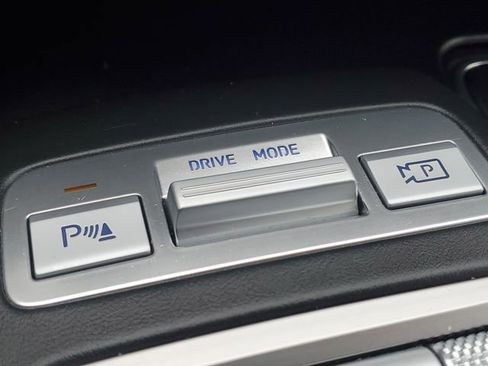 Used 2025 Genesis GV70 2.5T image 24