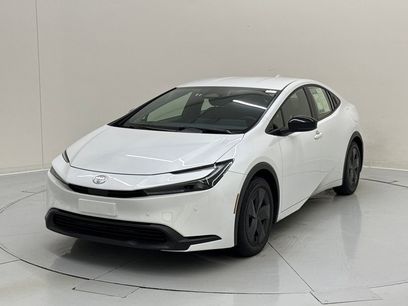 Used 2025 Toyota Prius LE