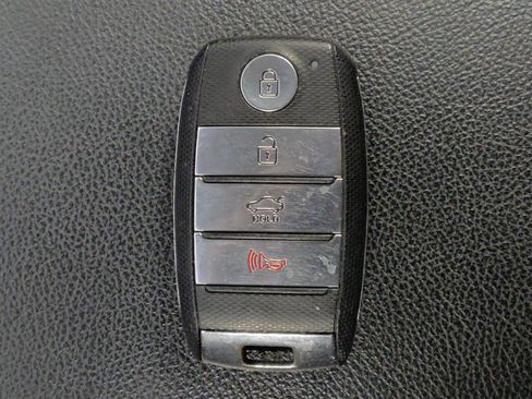 Used 2020 Kia Optima SX FWD image 32