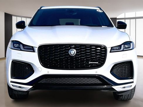 Used 2024 Jaguar F-PACE R-Dynamic S image 2