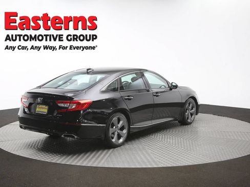 Used 2018 Honda Accord Touring image 40