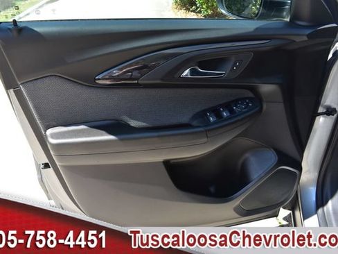 Used 2023 Chevrolet TrailBlazer LS FWD image 18