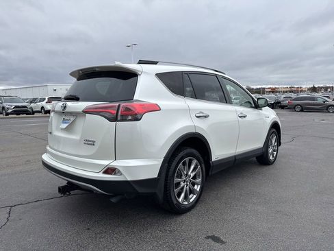 Used 2018 Toyota RAV4 Limited image 7
