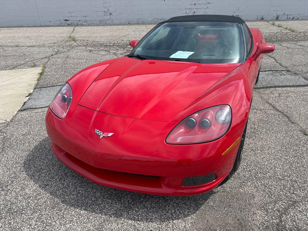 Used 2005 Chevrolet Corvette Convertible w/ Preferred Equipment Group RWD image 17