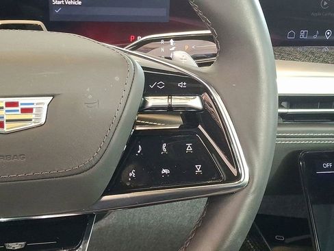 Used 2025 Cadillac Escalade V image 30