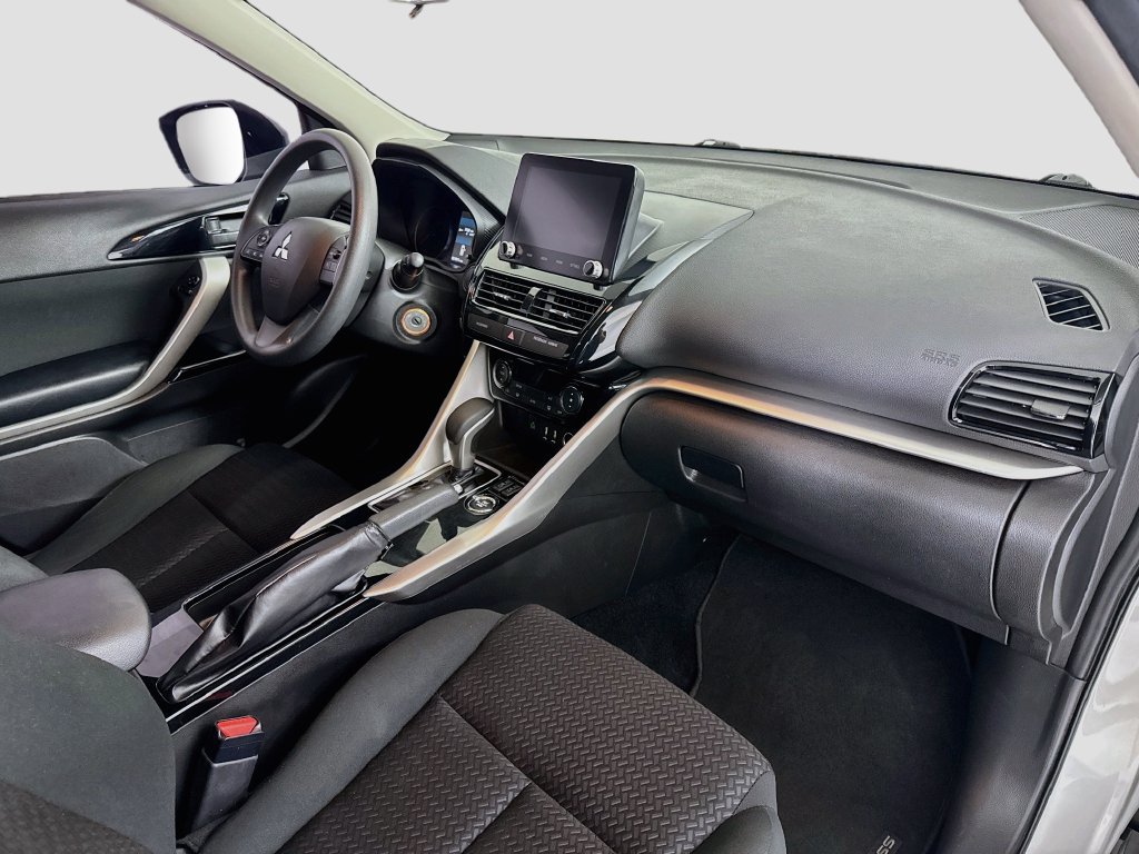 Used 2023 Mitsubishi Eclipse Cross LE AWD/4WD image 29