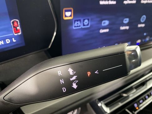 New 2026 Chevrolet Traverse LT w/ Driver Confidence Package image 16