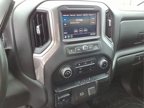 Used 2020 Chevrolet Silverado 2500 W/T w/ WT Convenience Package image 9