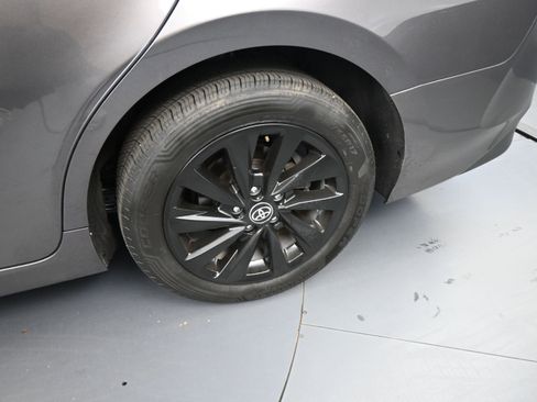 Used 2024 Toyota Camry LE image 20