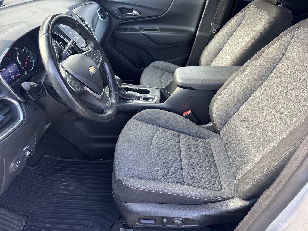 Used 2022 Chevrolet Equinox LT AWD/4WD image 9