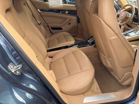 Used 2014 Porsche Panamera 4 image 26