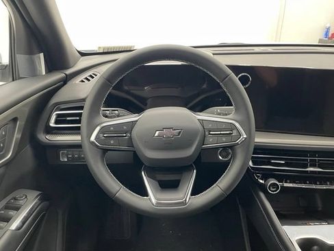 New 2026 Chevrolet Traverse LT w/ Midnight/Sport Edition AWD/4WD image 11