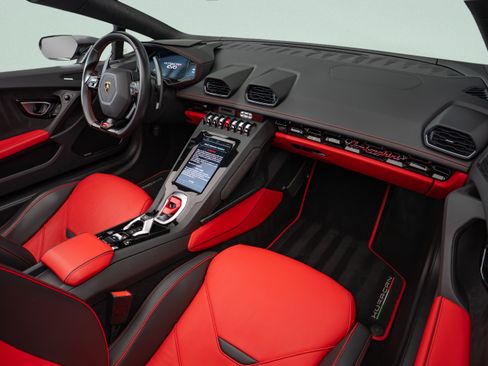 Used 2023 Lamborghini Huracan EVO RWD image 10