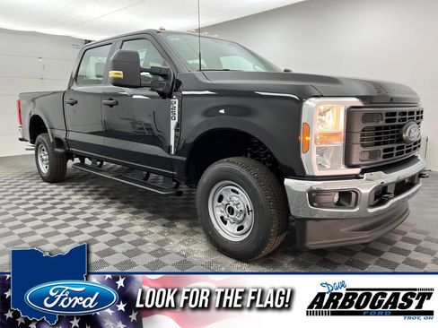 New 2026 Ford F250 XL w/ XL Chrome Package image 1